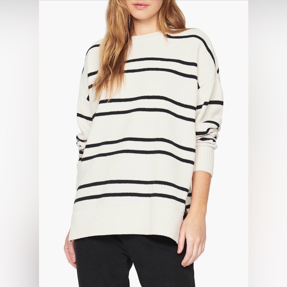 Sanctuary oversized cream sweater size M